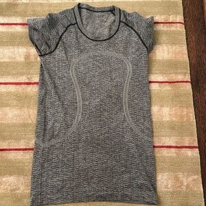 Grey Heather Swiftly Tech Lululemon Tshirt, 8